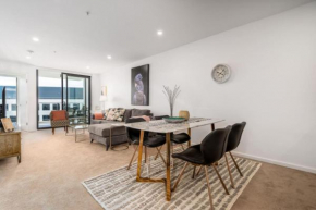 Lovely 2BR Apartment w free parking on premises, Canberra